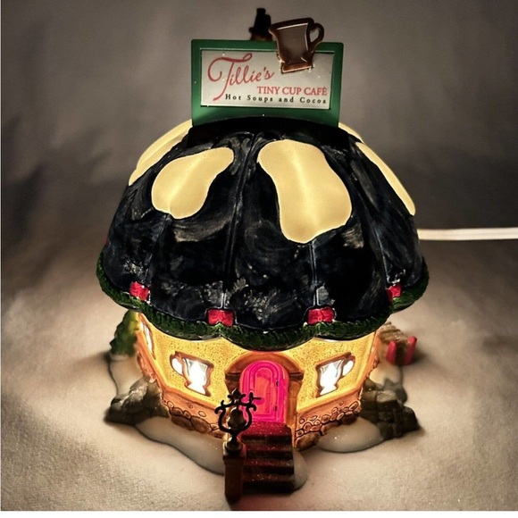 Dept 56 TILLIE'S TINY CUP CAFE 1998 North Pole Series Light & Box- Unused - Picture 10 of 10